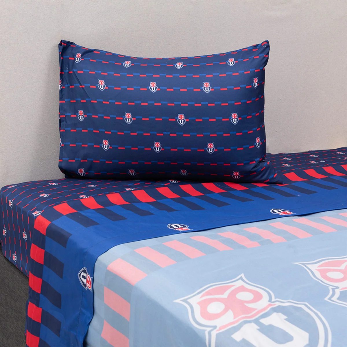 JUEGO DE SÁBANAS U DE CHILE AZUL 1.5 PLAZAS - 1