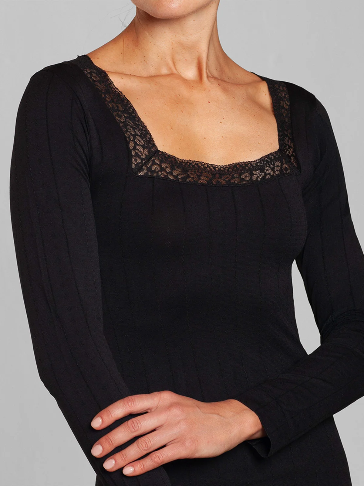 POLERA MUJER MONARCH ENCAJE MANGA LARGA - 1