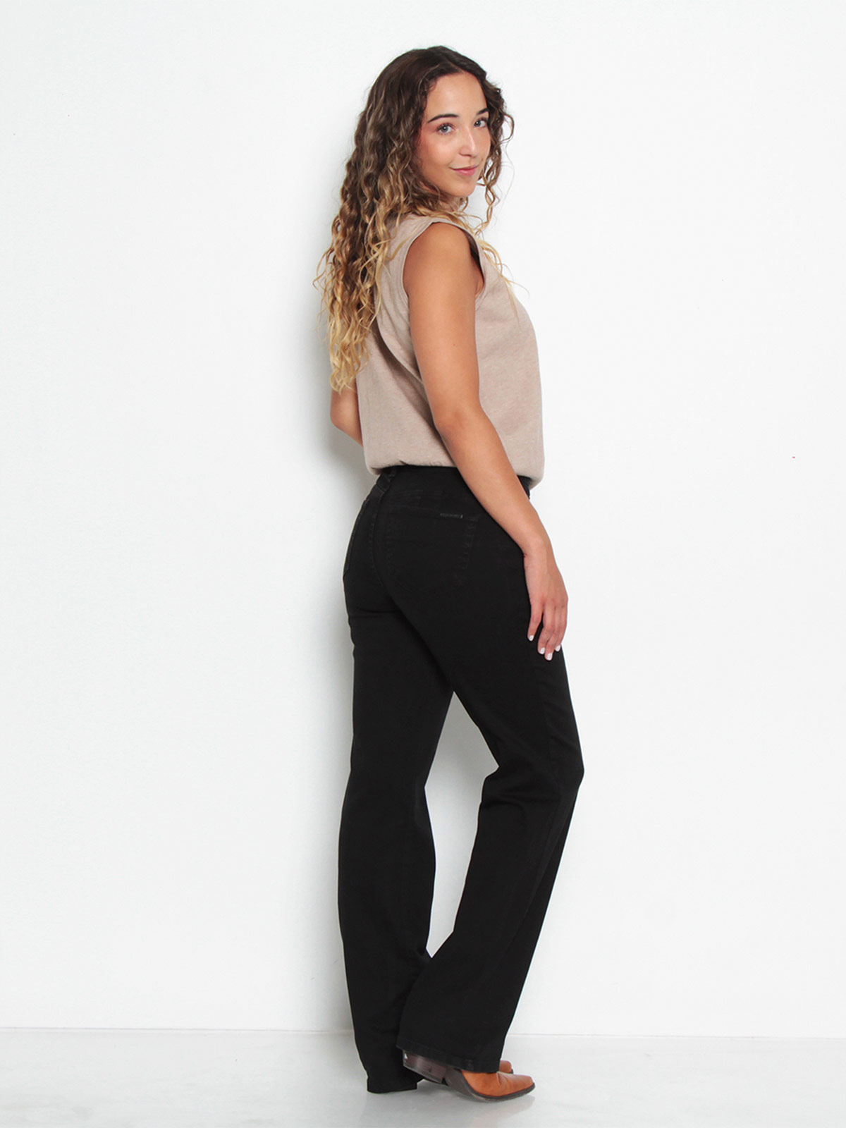 JEANS MUJER WADOS ALGODÓN RECTO TIRO ALTO PUSH UP - 3