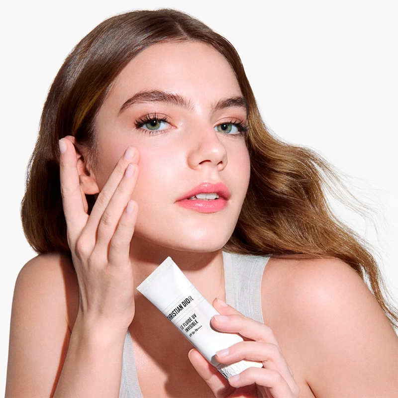 PROTECTOR SOLAR DIOR FLUIDO INVISIBLE SOLAR HIDRATANTE SPF50+ 30ML - 5