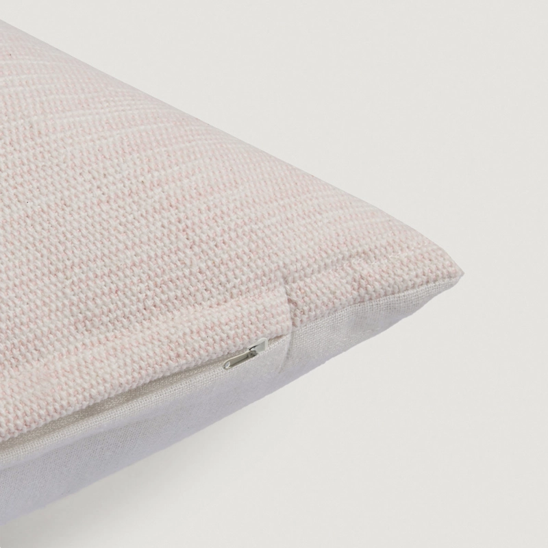COJÍN RIPLEY HOME BORDADO CRUZ 45X45 CM ROSA - 3
