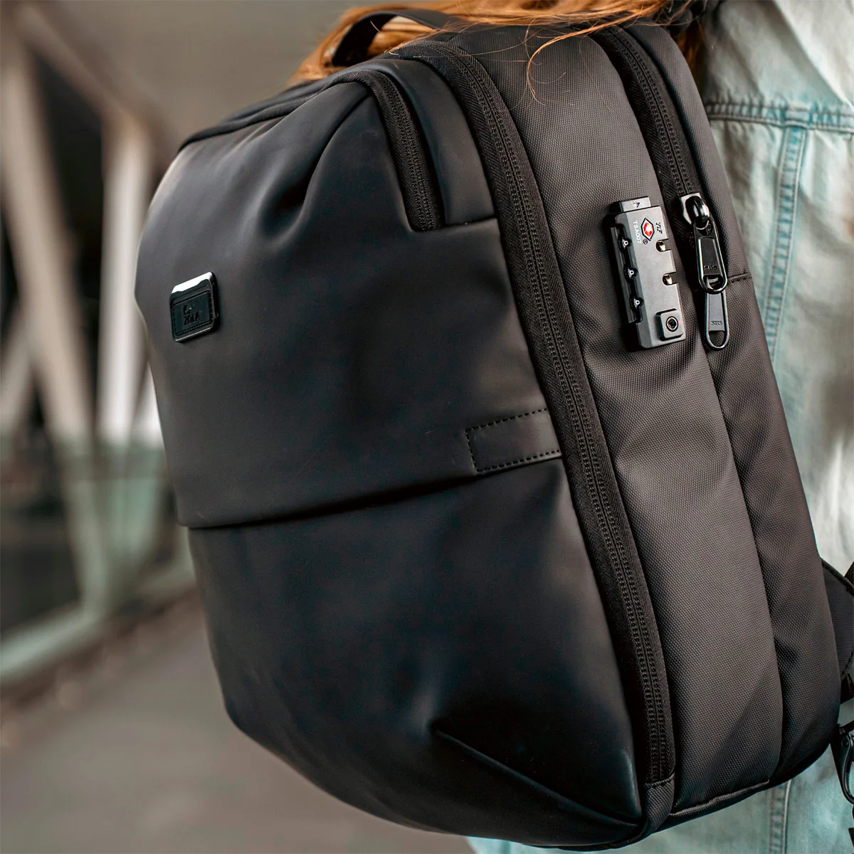 MOCHILA DE VIAJE ZOLA OUTDOORS CANDADO TSA NEGRO - 1