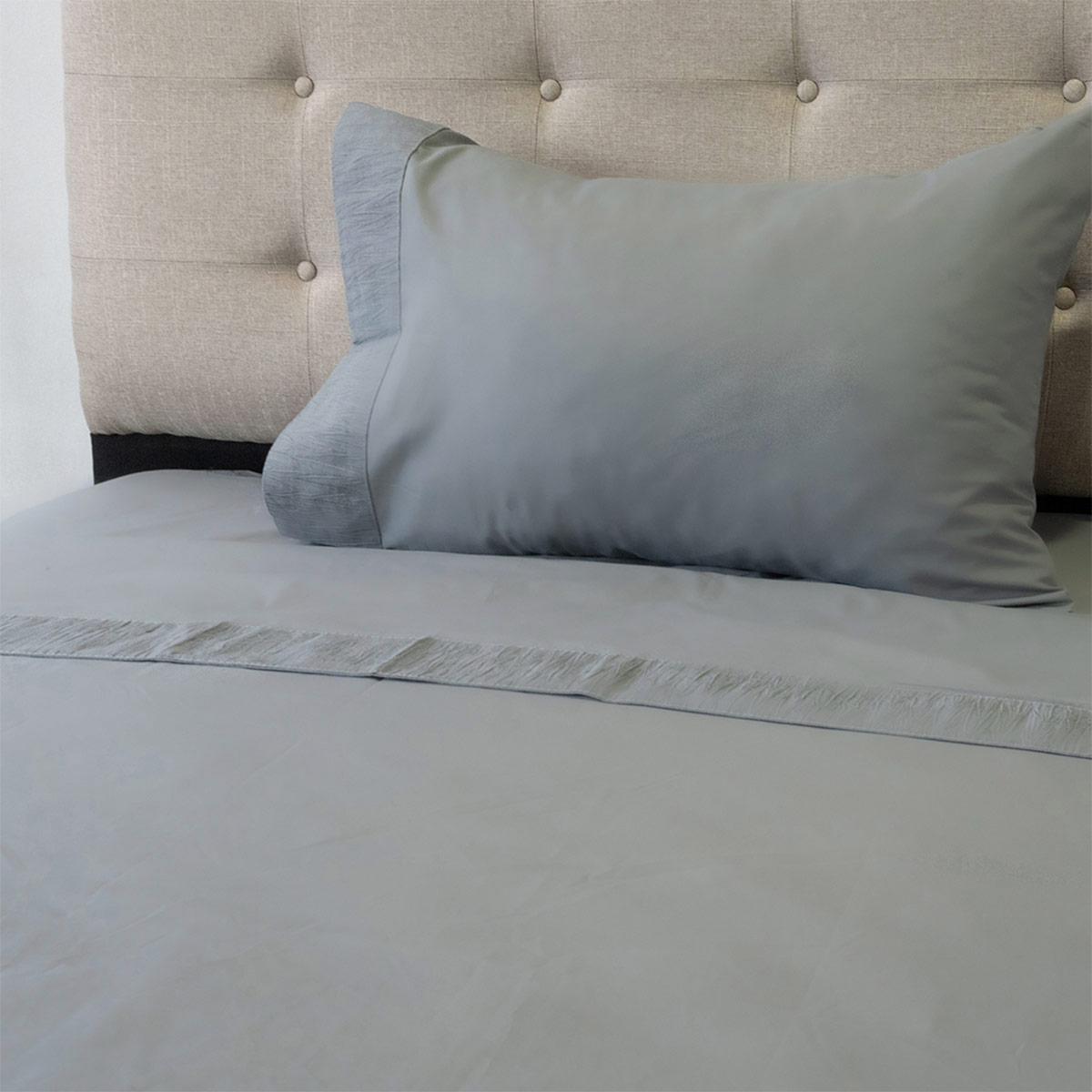 JUEGO DE SÁBANAS DORAL DRAPPED GRIS 1.5P - 1