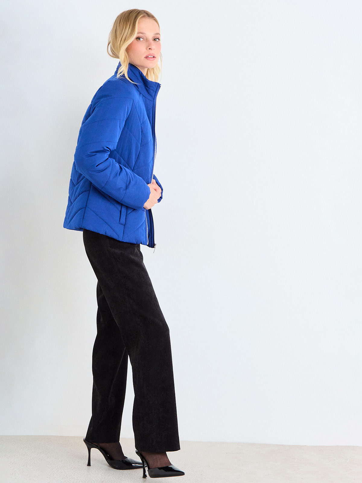 PARKA MUJER ASH CUELLO ALTO LISA ACOLCHADO - 2