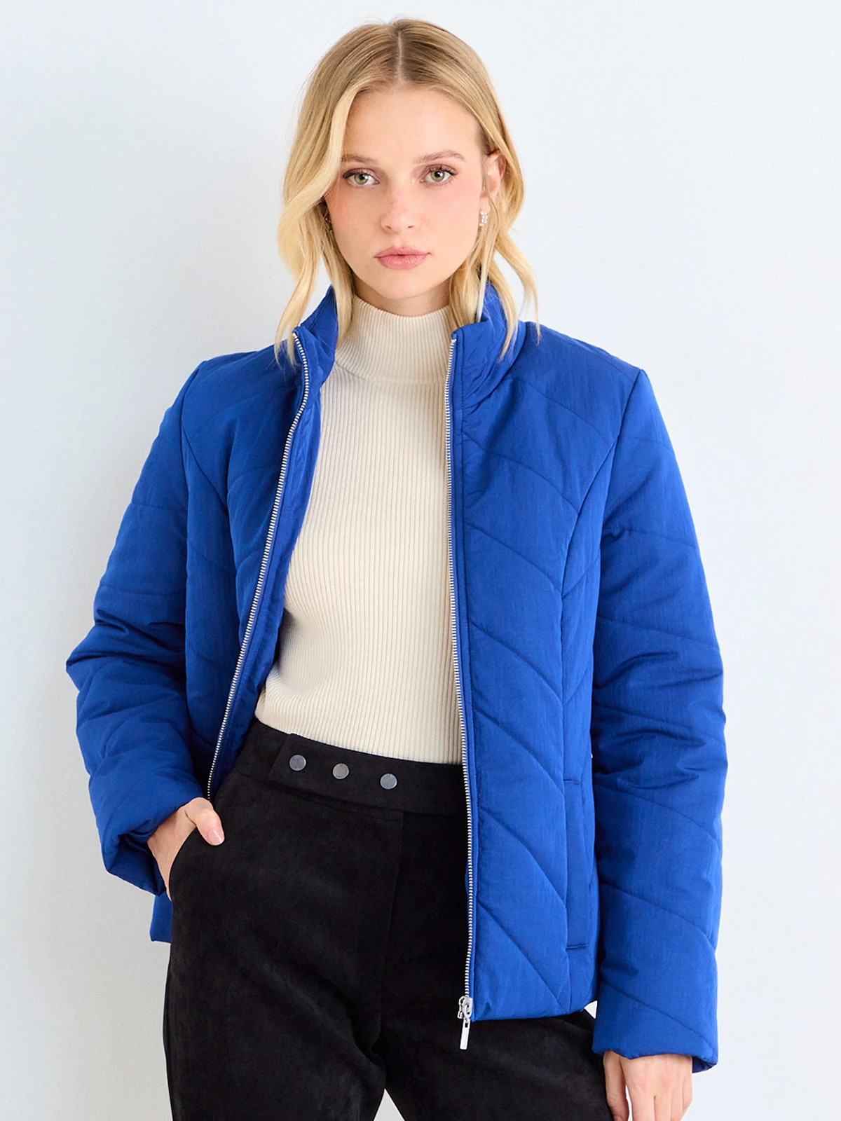 PARKA MUJER ASH CUELLO ALTO LISA ACOLCHADO - 3