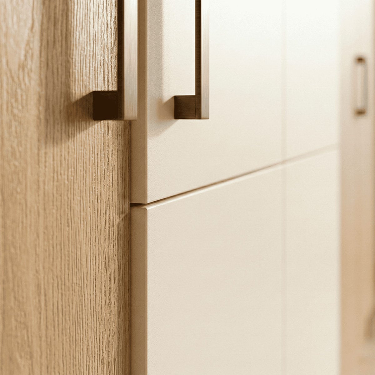 CLOSET EXIT ROBLES MADERA DE PINO 8 PUERTAS 4 CAJONES - 4