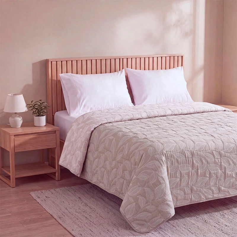 CUBRECAMA RIPLEY HOME JACQUARD SÚPER KING HOJAS TAUPE - 2