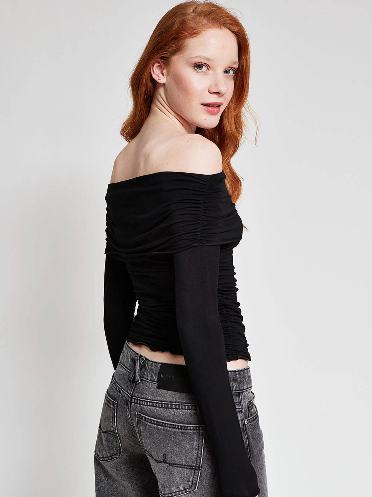 POLERA MUJER INDEX CUELLO ASIMÉTRICO MANGA LARGA - 2