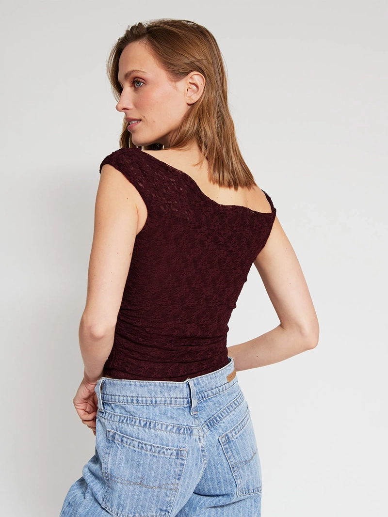 POLERA MUJER INDEX MANGA CORTA ENCAJE ASIMÉTRICA - 2