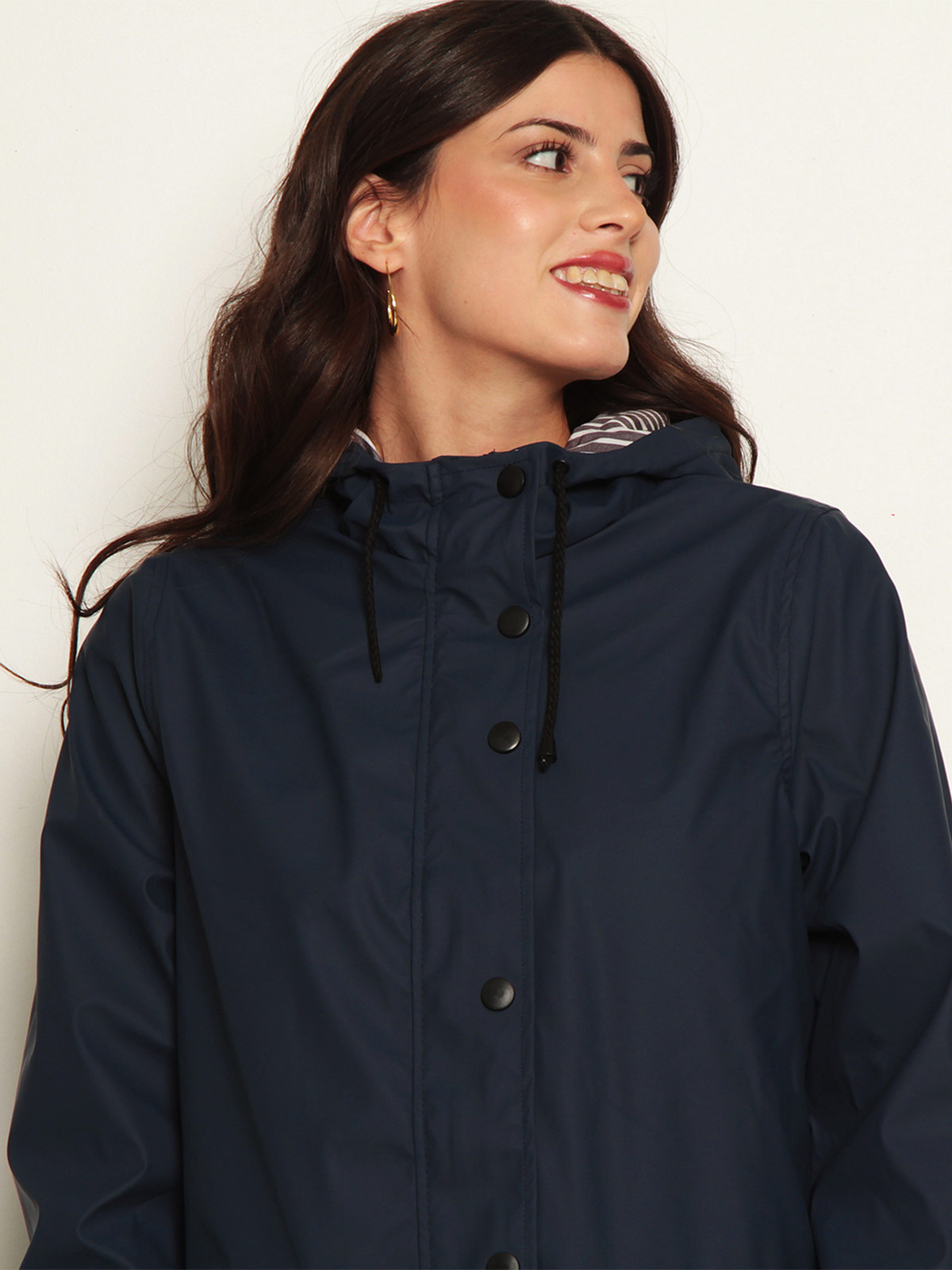 CHAQUETA MUJER WADOS IMPERMEABLE CAPUCHA Y BOLSILLOS - 3