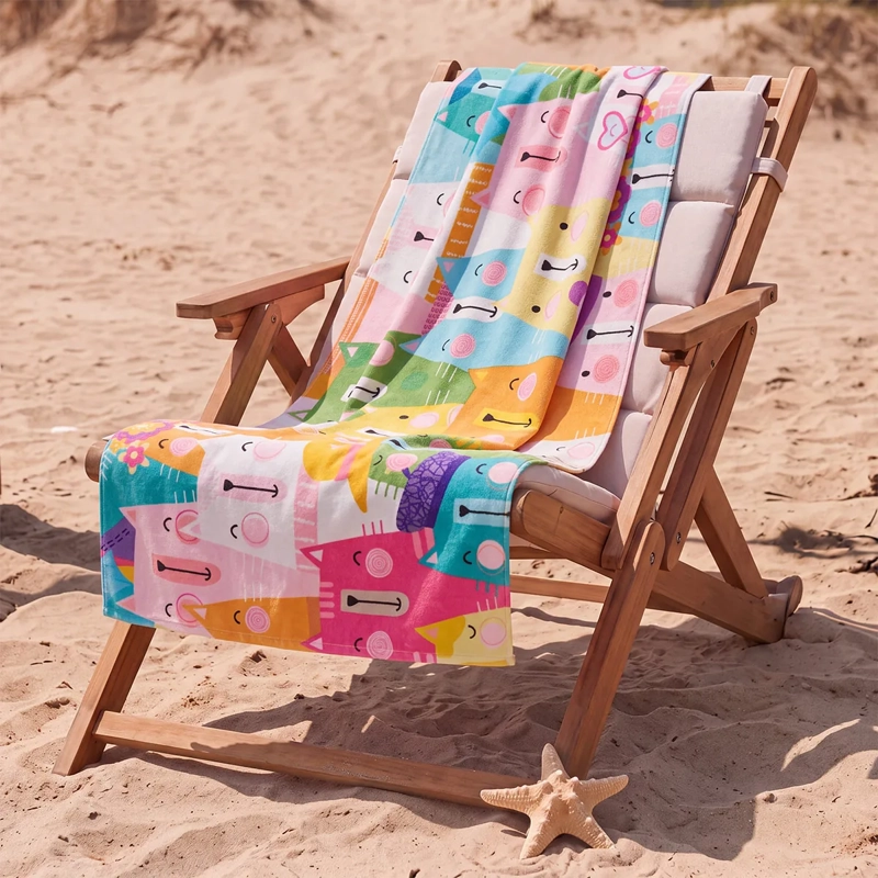 TOALLA DE PLAYA RIPLEY HOME VELOUR GATOS