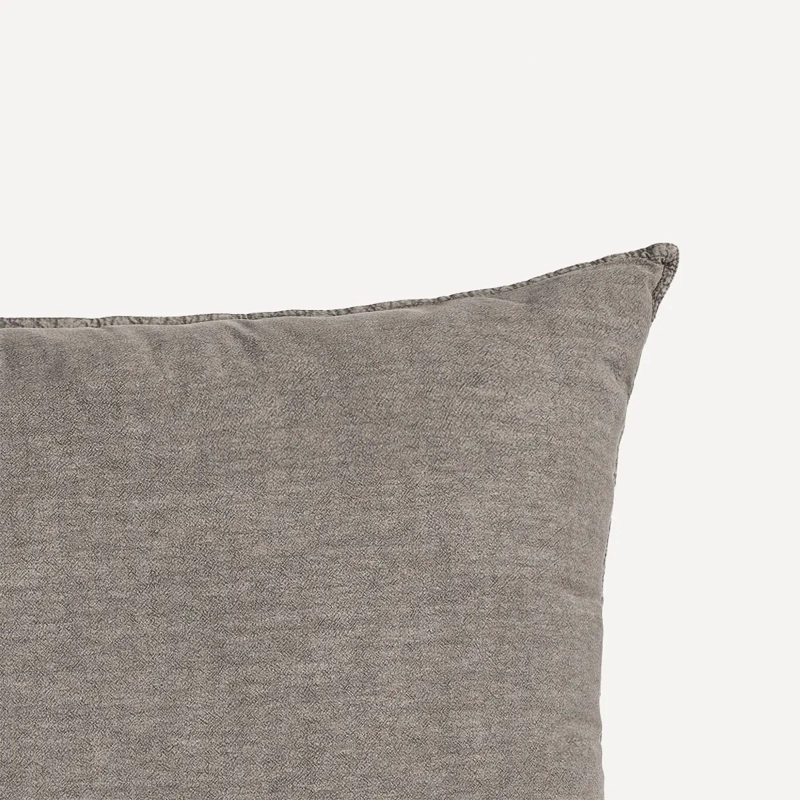 COJÍN MAISON LINETT STONEWASH 60X60 CM GRIS - 4