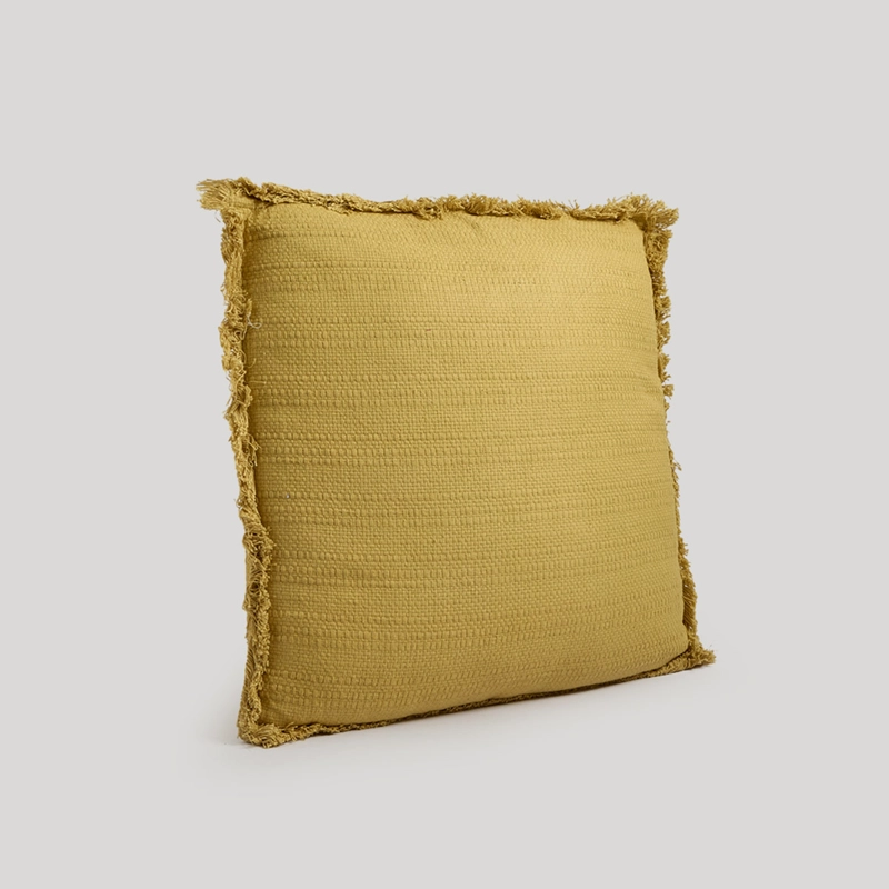 COJÍN RIPLEY HOME TEXTURA FRINGE 45X45 CM AMARILLO - 3
