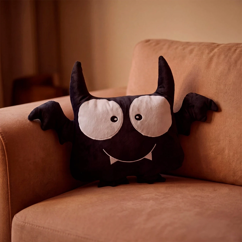 COJÍN RIPLEY HOME HALLOWEEN MURCIELAGO 30 CM  - 1