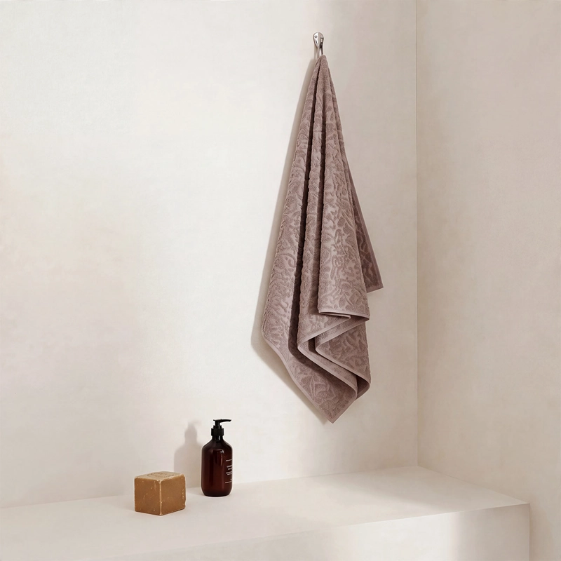 TOALLA DE BAÑO RIPLEY HOME JACQUARD AMELIE ROSA - 1