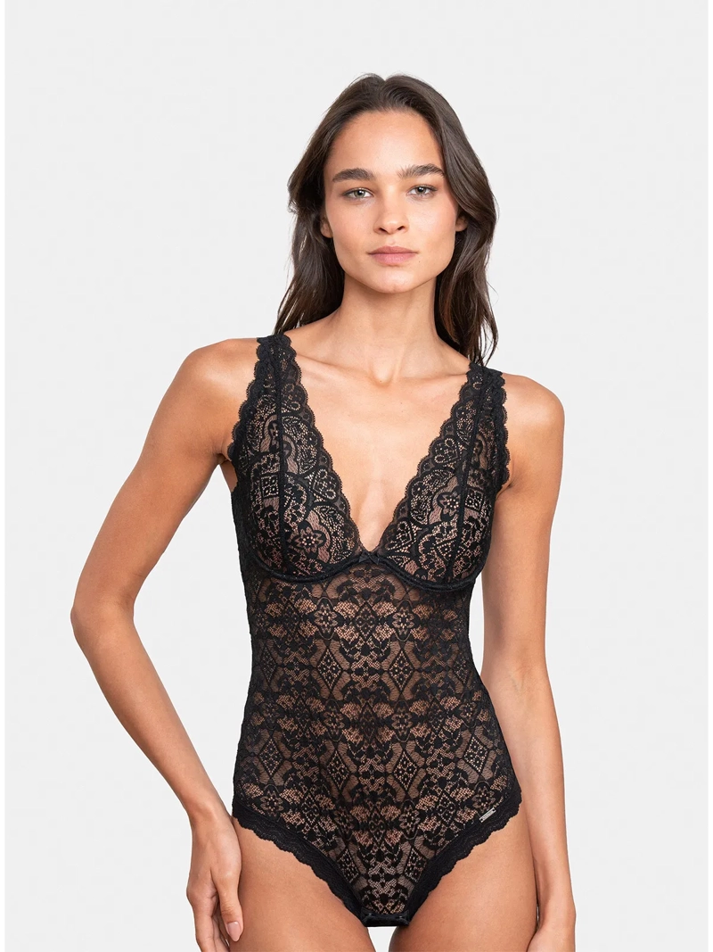 BODY CHIC FRANCE CON ARCO Y COPA - 2