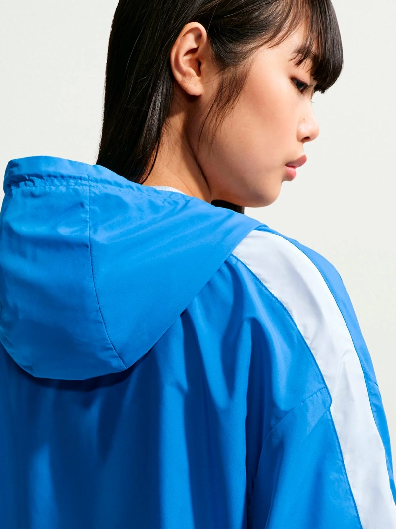 CHAQUETA MUJER NIKE ESSENTIAL WOVEN - 4