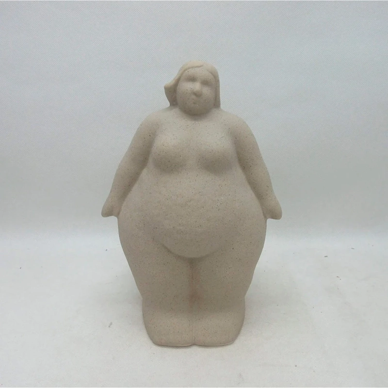 FIGURA DECORATIVA RIPLEY HOME MUJER PARADA