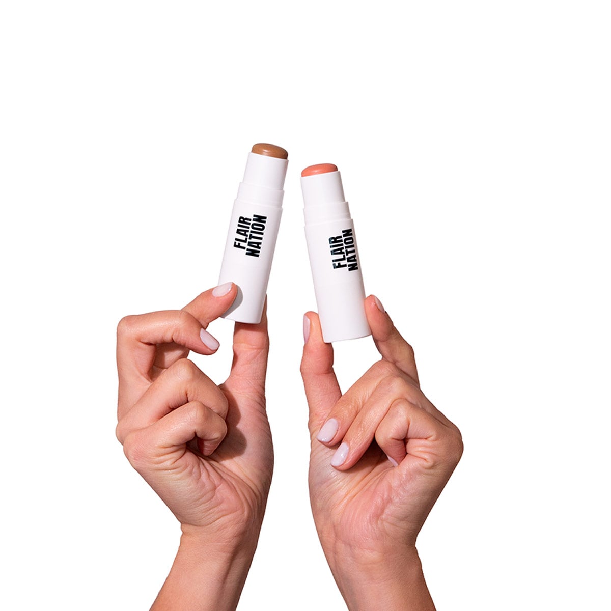 SET DE MAQUILLAJE FLAIR NATION MAKEUP ESSENTIALS 15,2ML - 2