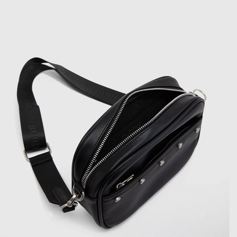 CARTERA DE MANO BUBBA NEGRO SMITH  - 5