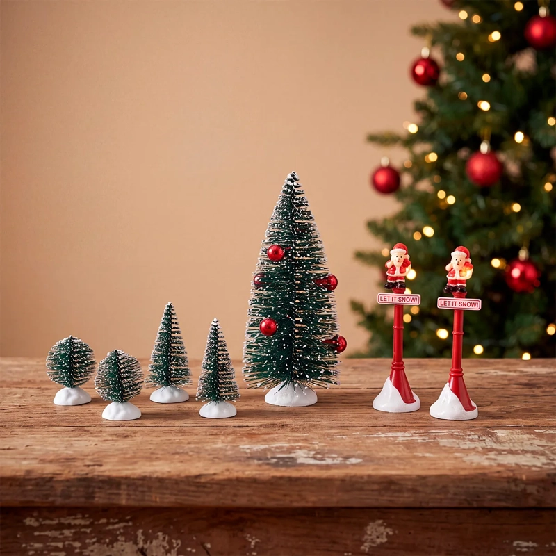 ADORNO NAVIDEÑO RIPLEY HOME VILLA COLECCIÓN SET X7 FAROLES Y ÁRBOLES - 1
