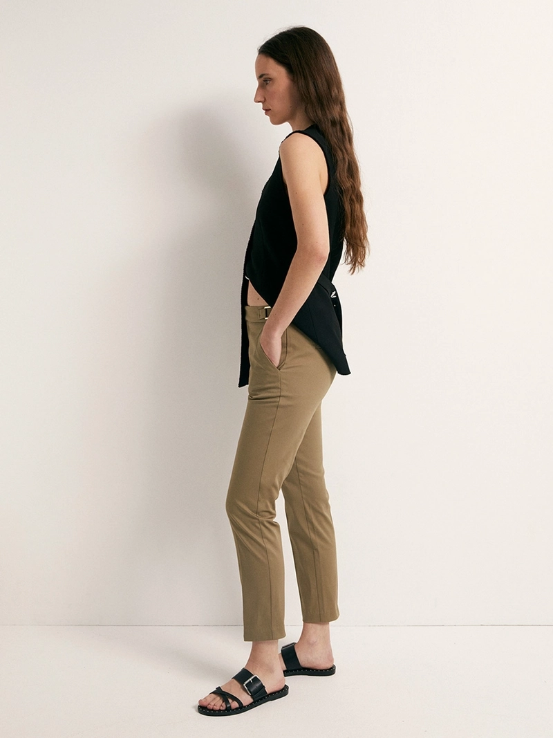 PANTALÓN MUJER SFERA ALGODÓN CAPRI - 2