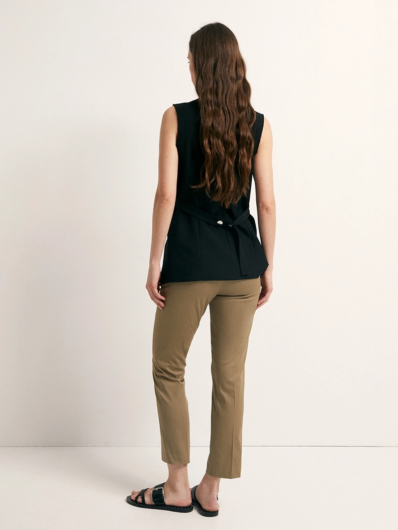 PANTALÓN MUJER SFERA ALGODÓN CAPRI - 3