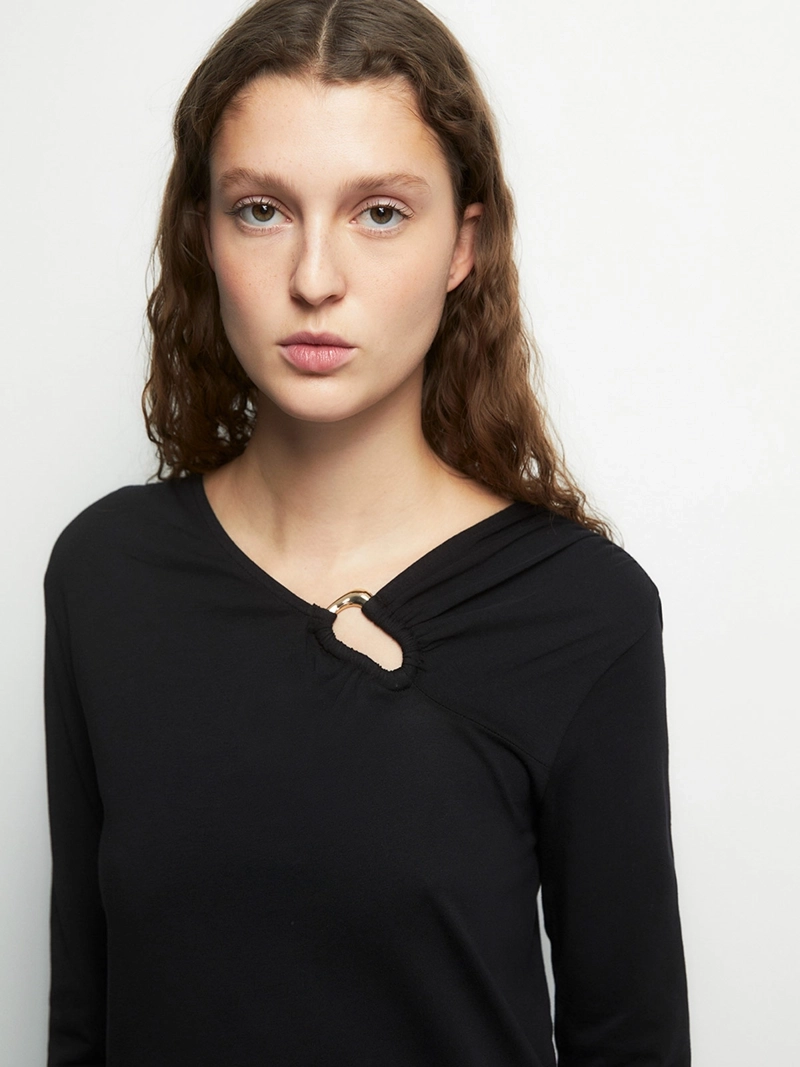 POLERA MUJER SFERA ALGODÓN LISA - 4