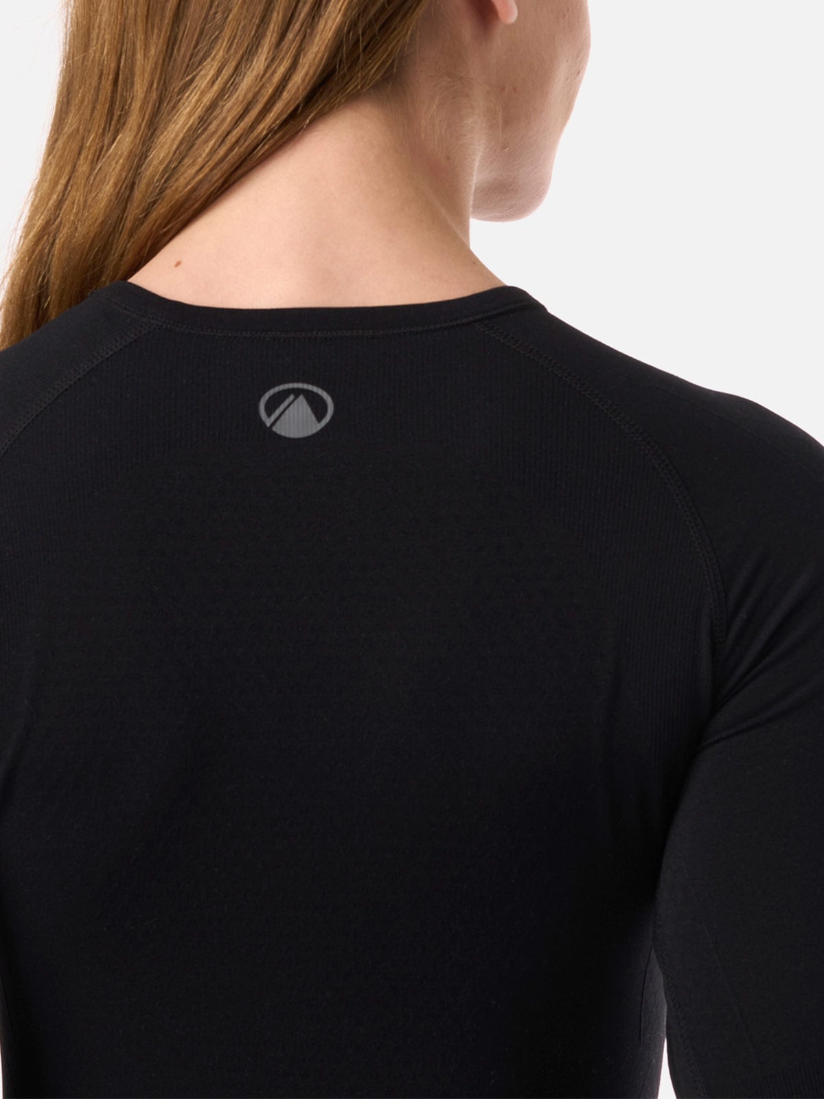 TOP PRIMERA CAPA MUJER LIPPI SKINTEC ACTIVE Q-DRY - 6