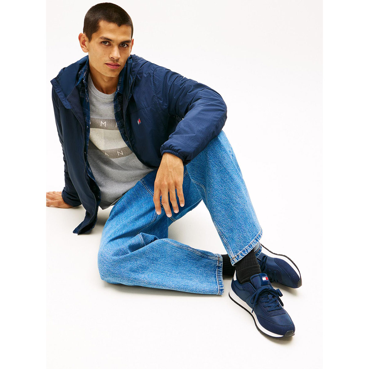 ZAPATILLAS HOMBRE TOMMY HILFIGER CASUALES AZUL MARINO EM0EM01709C1G  - 8