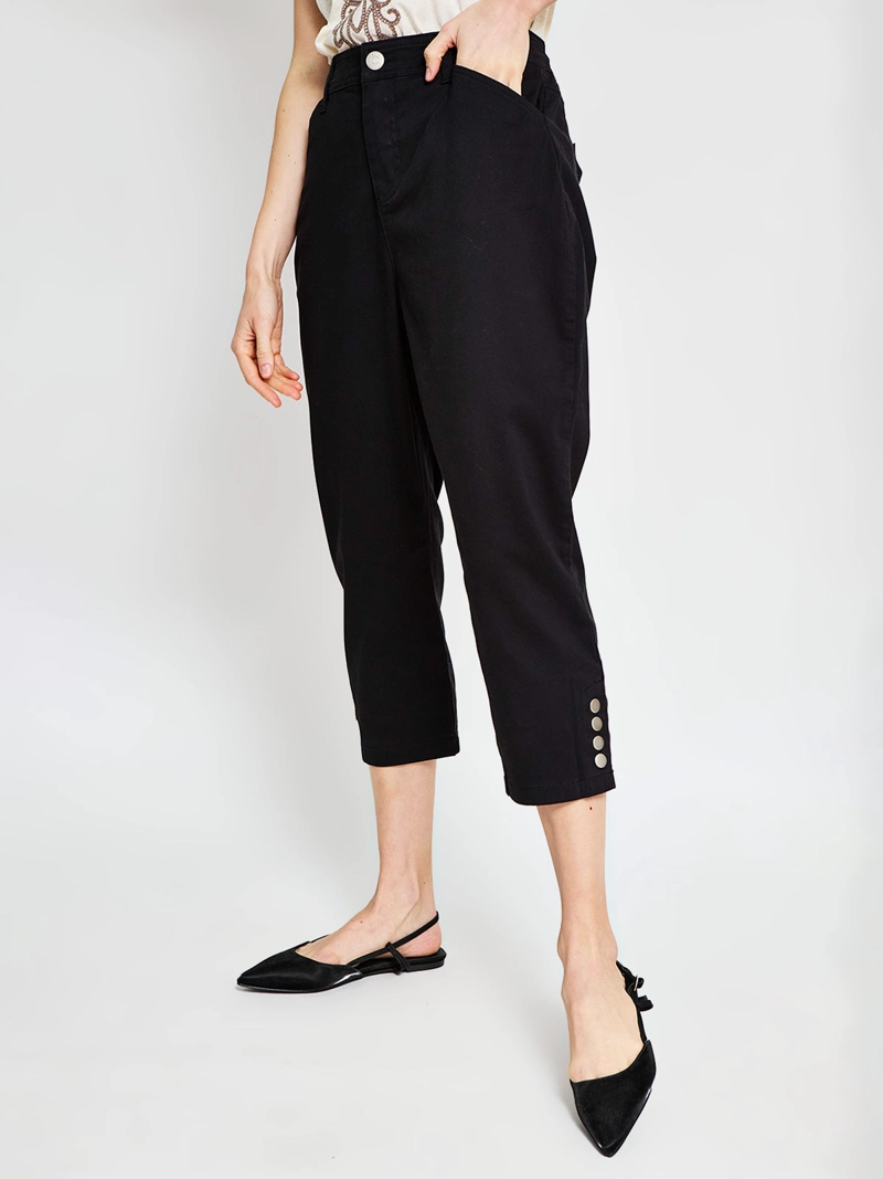 PANTALÓN MUJER AZIZ ALGODÓN CAPRI - 2