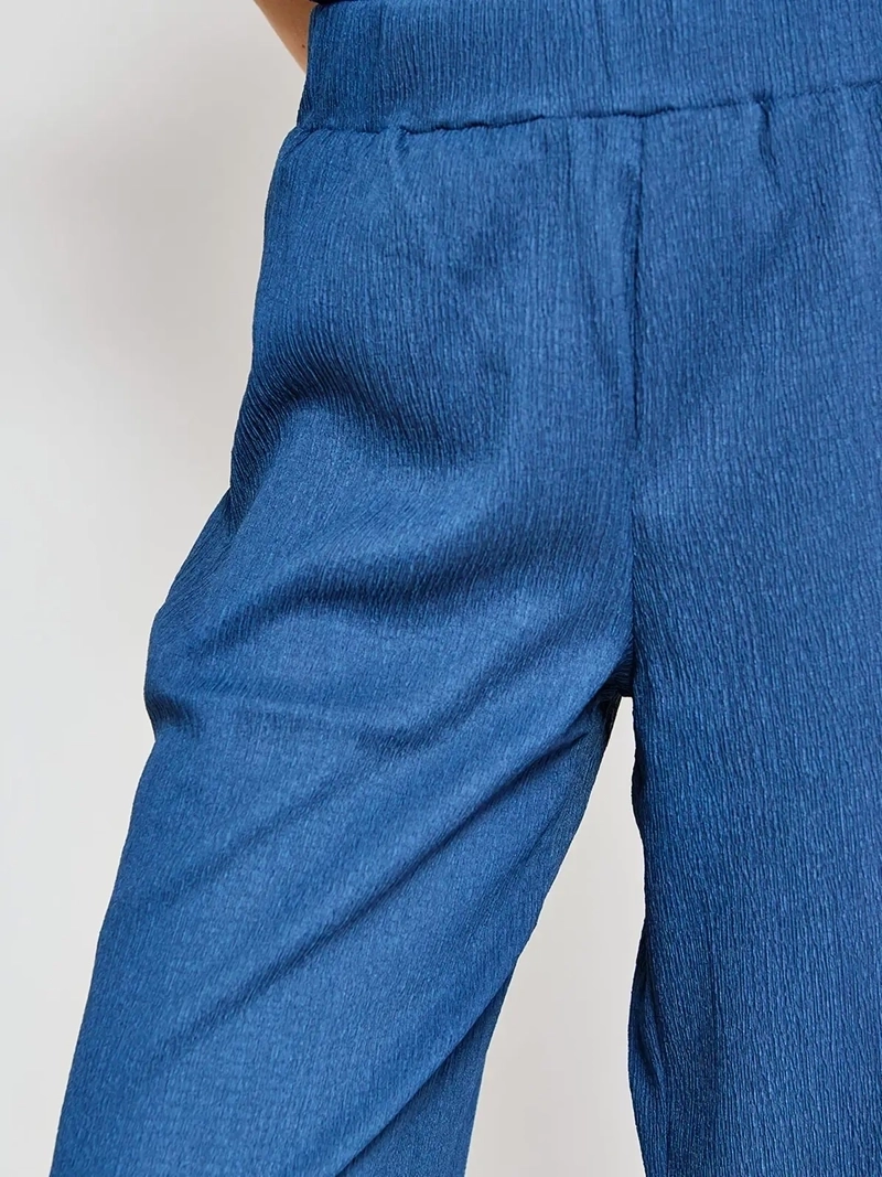 PANTALÓN MUJER AZIZ REGULAR FLUIDO TEXTURADO - 4