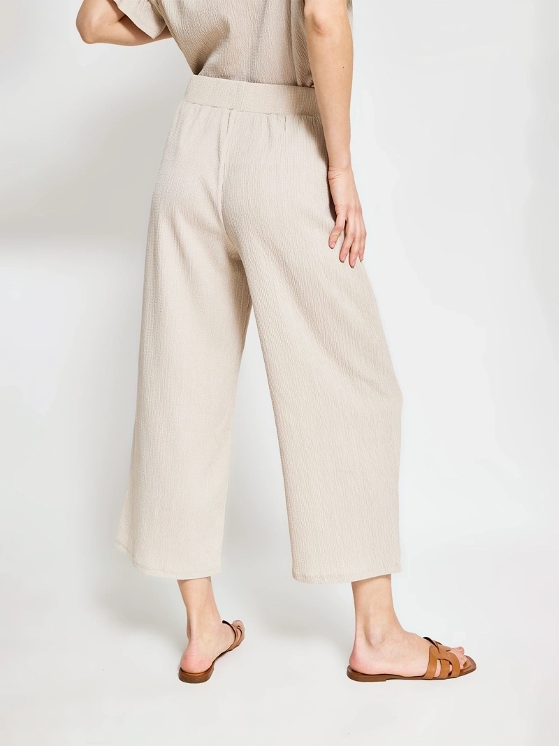 PANTALÓN MUJER AZIZ REGULAR FLUIDO TEXTURADO - 3