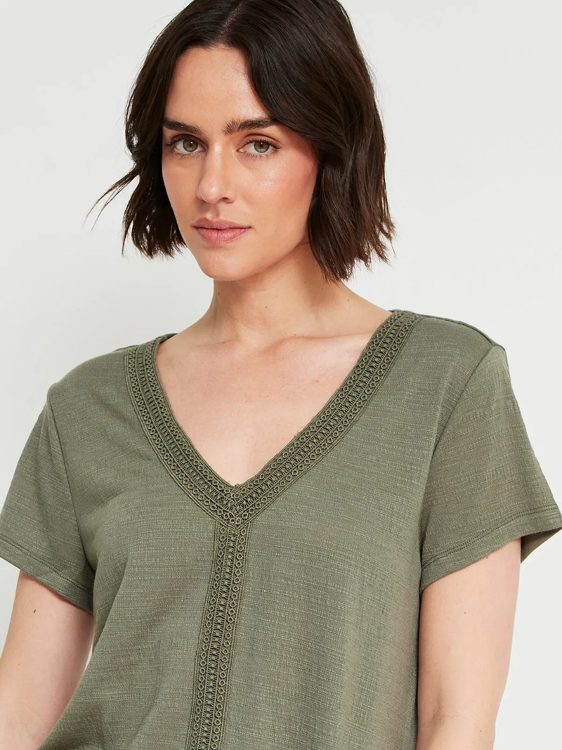 POLERA MUJER REGATTA CUELLO EN V MANGA CORTA - 3
