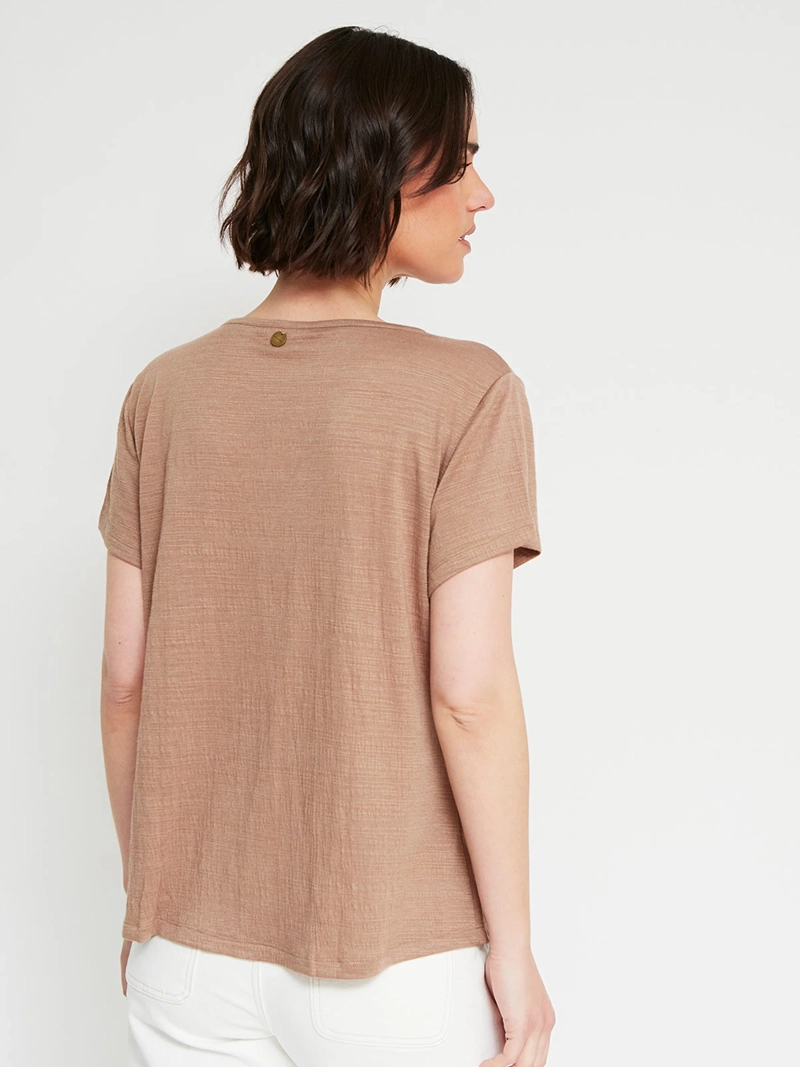 POLERA MUJER REGATTA CUELLO EN V MANGA CORTA - 2