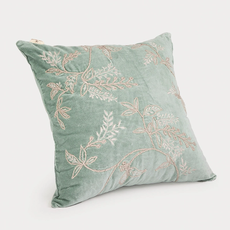 COJÍN THE CLASSIC COLLECTION ROMANTIC VELVET 45X45 CM VERDE - 2