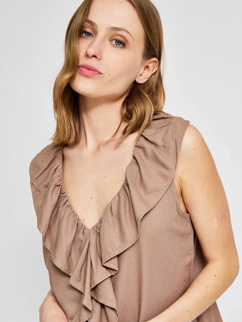 BLUSA MUJER REGATTA ESCOTE EN V SIN MANGAS VUELOS - 3