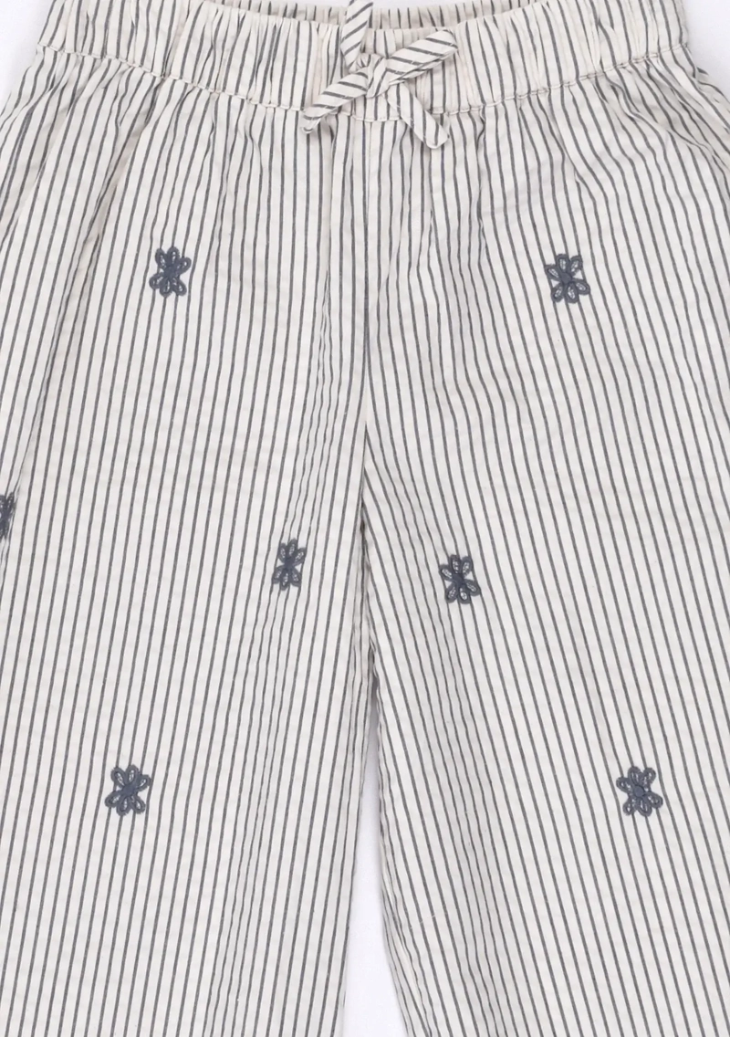 PANTALÓN NIÑA HARVEST ALGODÓN LOOSE FIT BORDADO - 5