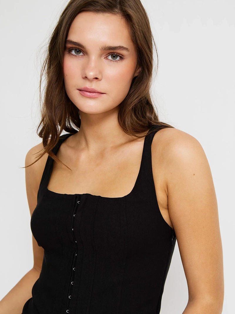 BLUSA MUJER INDEX ESCOTE RECTO SIN MANGAS - 3