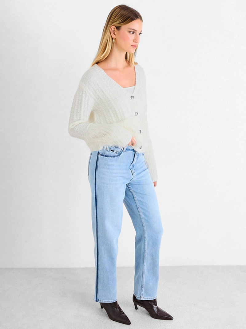 SWEATER MUJER ASH ESCOTE EN V BOTONES - 4