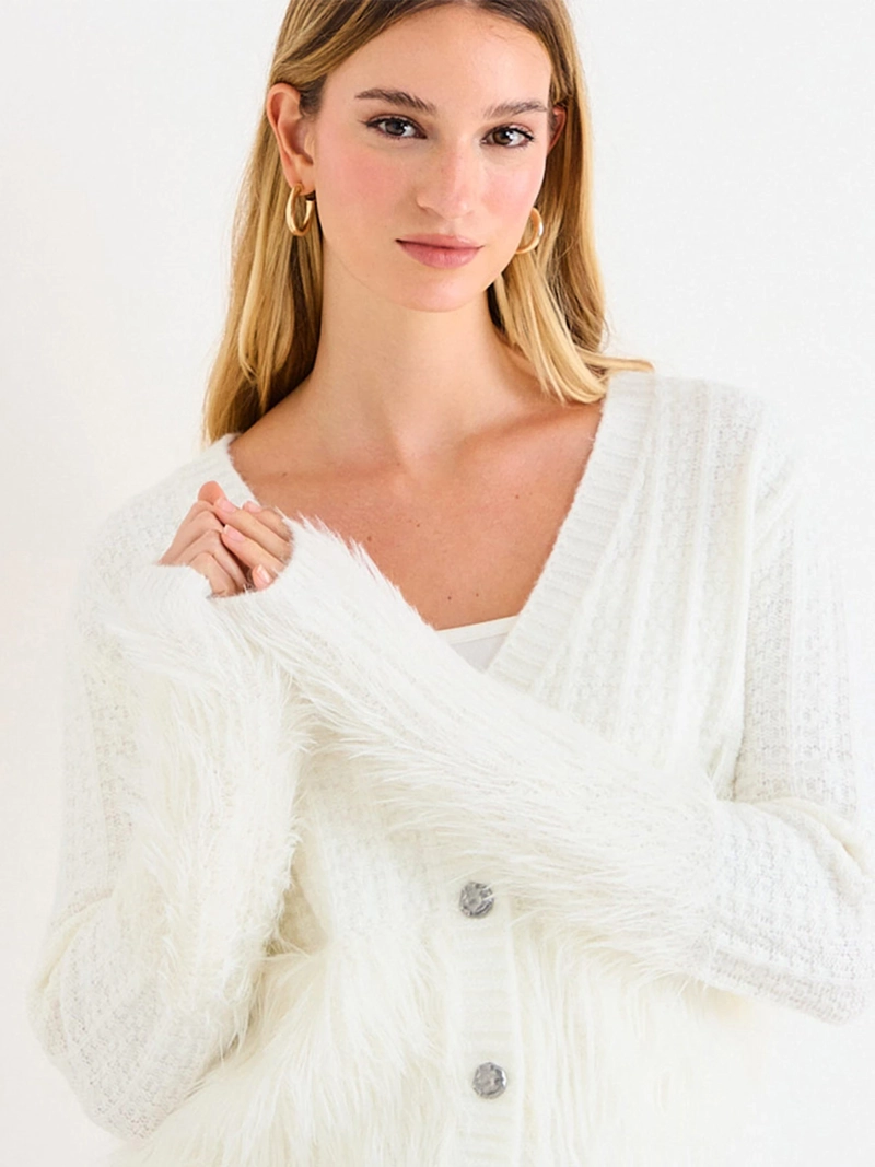 SWEATER MUJER ASH ESCOTE EN V BOTONES - 3