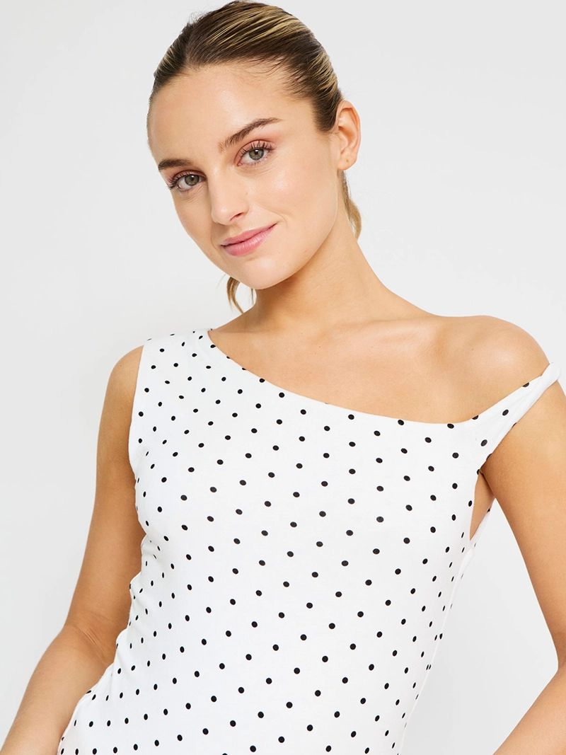 POLERA MUJER INDEX SIN MANGAS ASIMÉTRICO - 3
