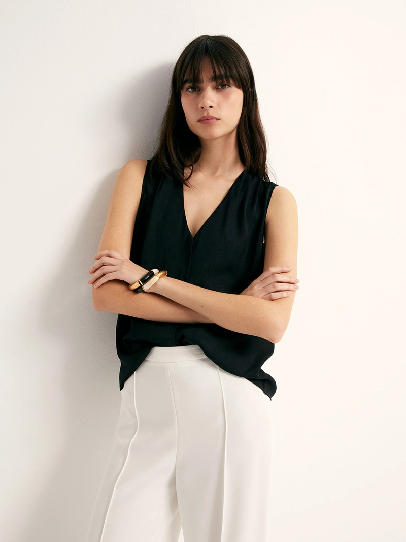 BLUSA MUJER SFERA SIN MANGAS ESCOTE V - 1