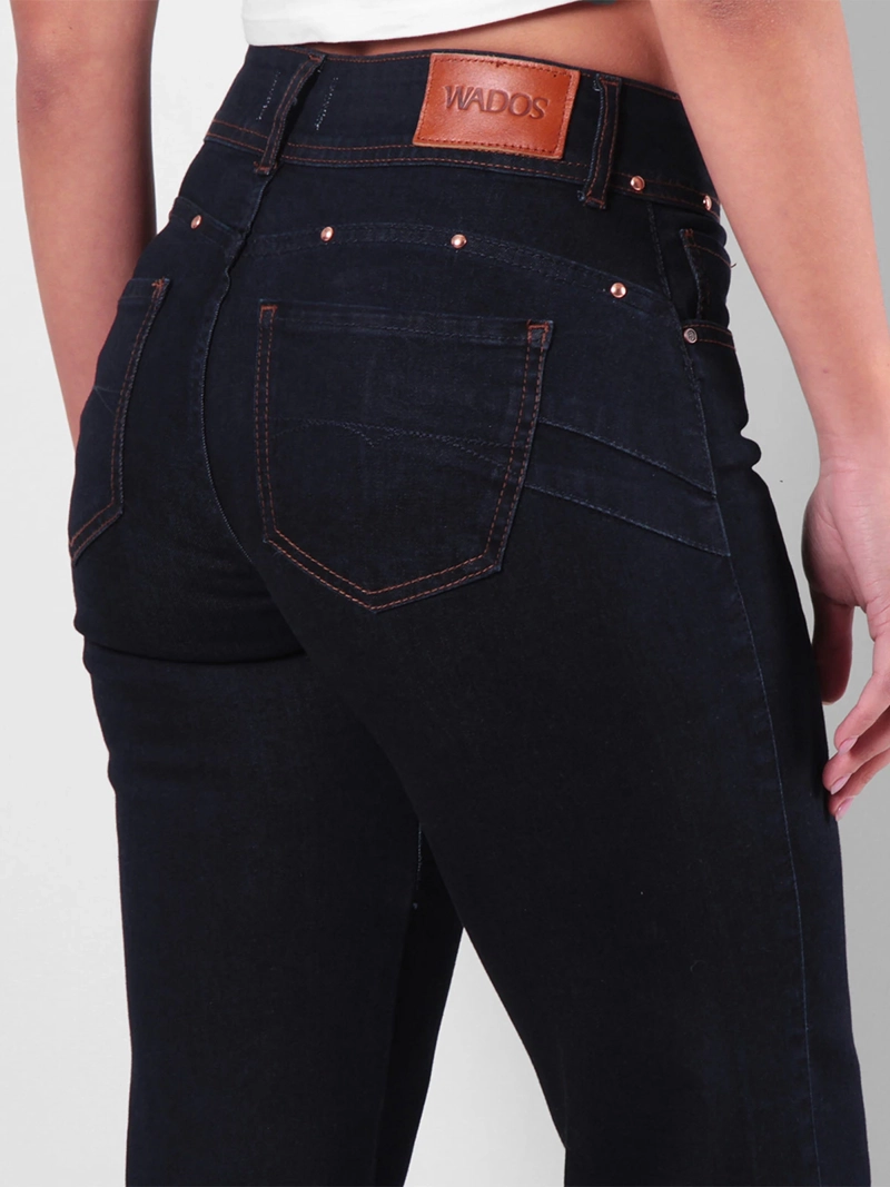 JEANS MUJER WADO'S CLAUDE FLARE TIRO MEDIO PUSH UP - 5