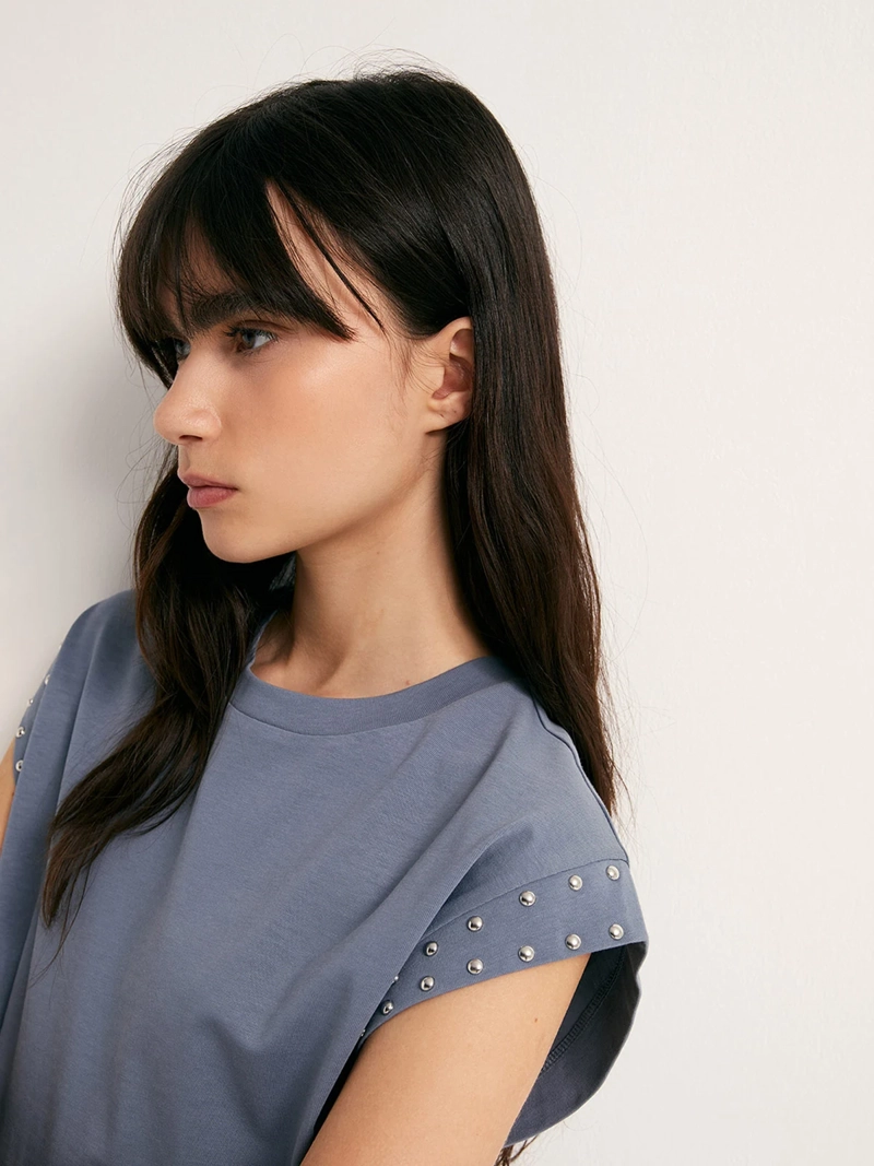 POLERA MUJER SFERA SIN MANGAS TACHAS - 3