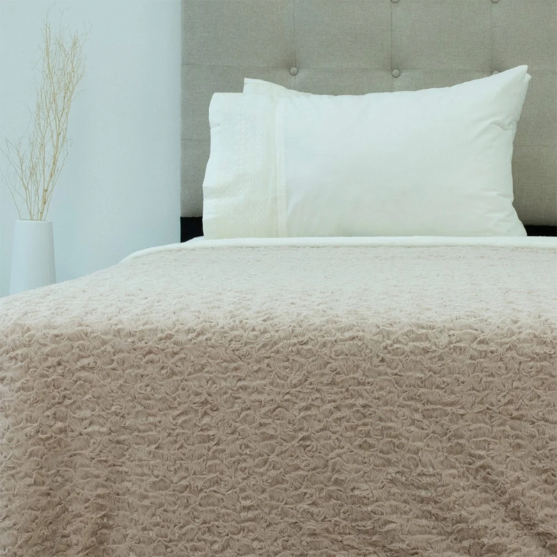 FRAZADA DORAL PLUSH SHERPA 1.5 PLAZAS BEIGE - 1