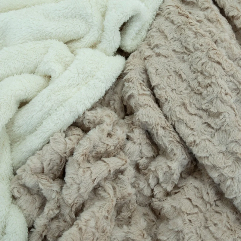 FRAZADA DORAL PLUSH SHERPA 1.5 PLAZAS BEIGE - 3