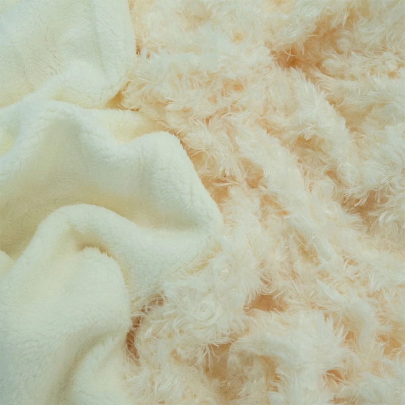 FRAZADA DORAL PLUSH SHERPA 1.5 PLAZAS CREMA - 3