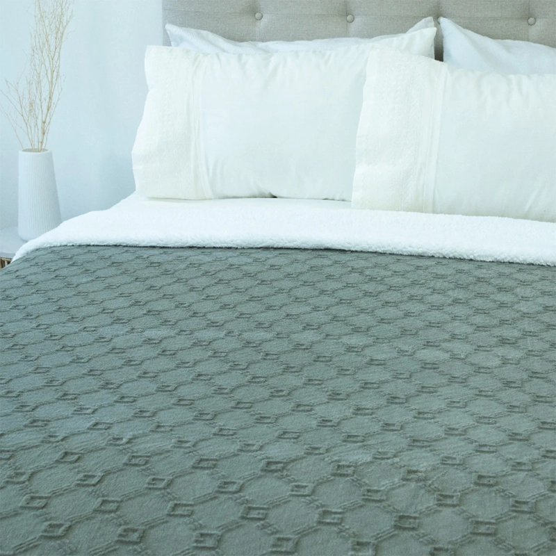 FRAZADA DORAL FLANEL OUTBOS SHERPA 2 PLAZAS VERDE - 2