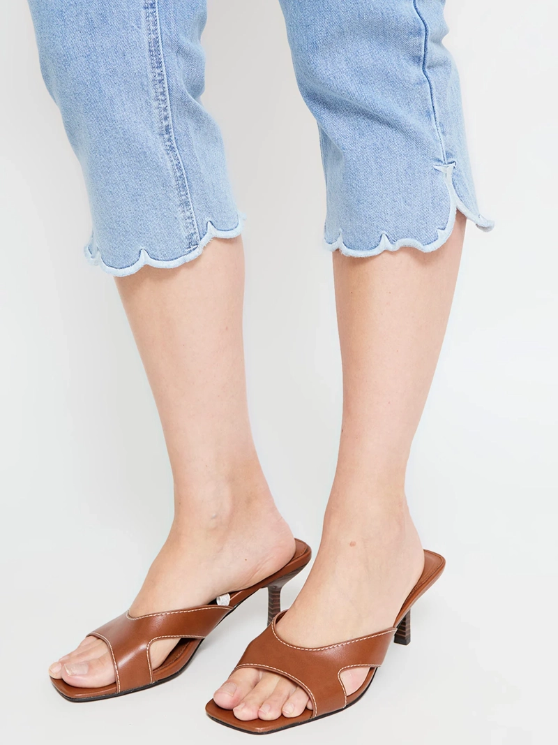 JEANS MUJER MARQUIS ALGODÓN CAPRI BORDADO - 4